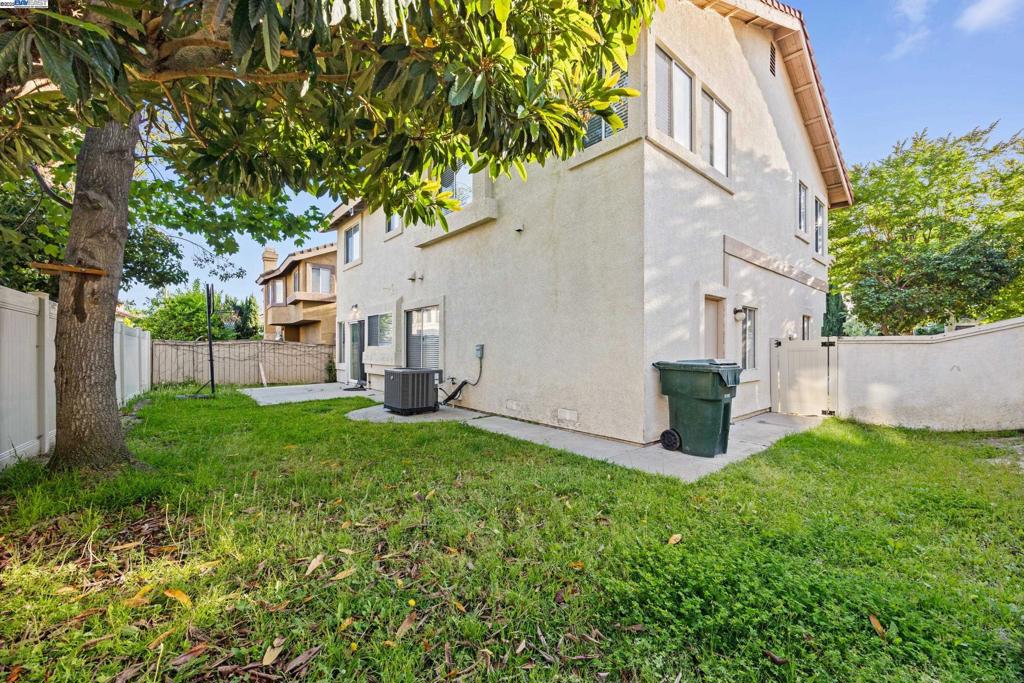 7253 Comiso Way Property Photo 29