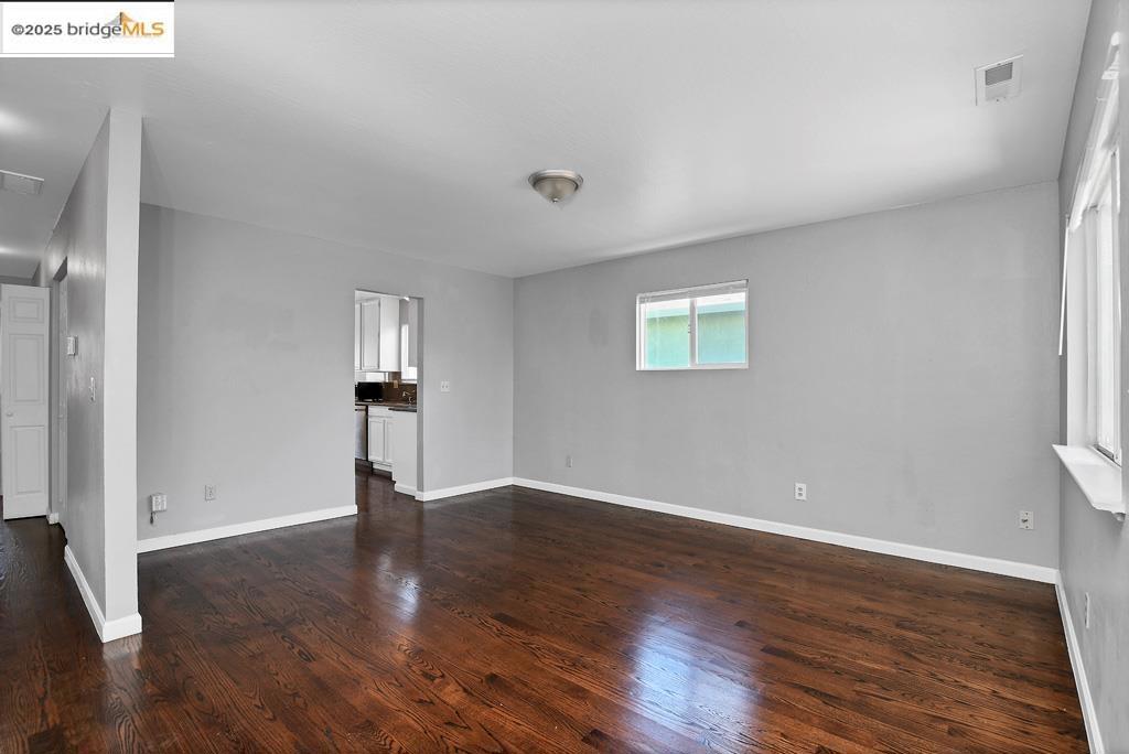 2740 14th St Property Photo 5