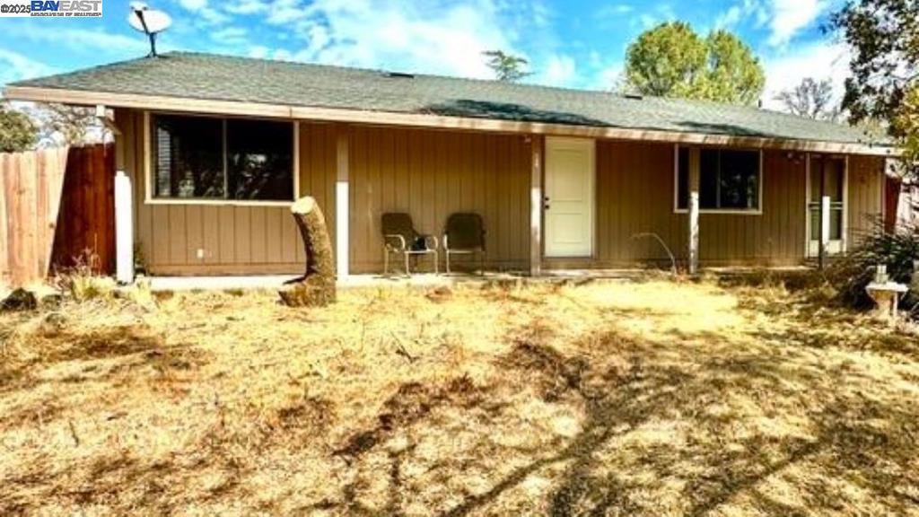 135 Tucker Ave Property Photo 2