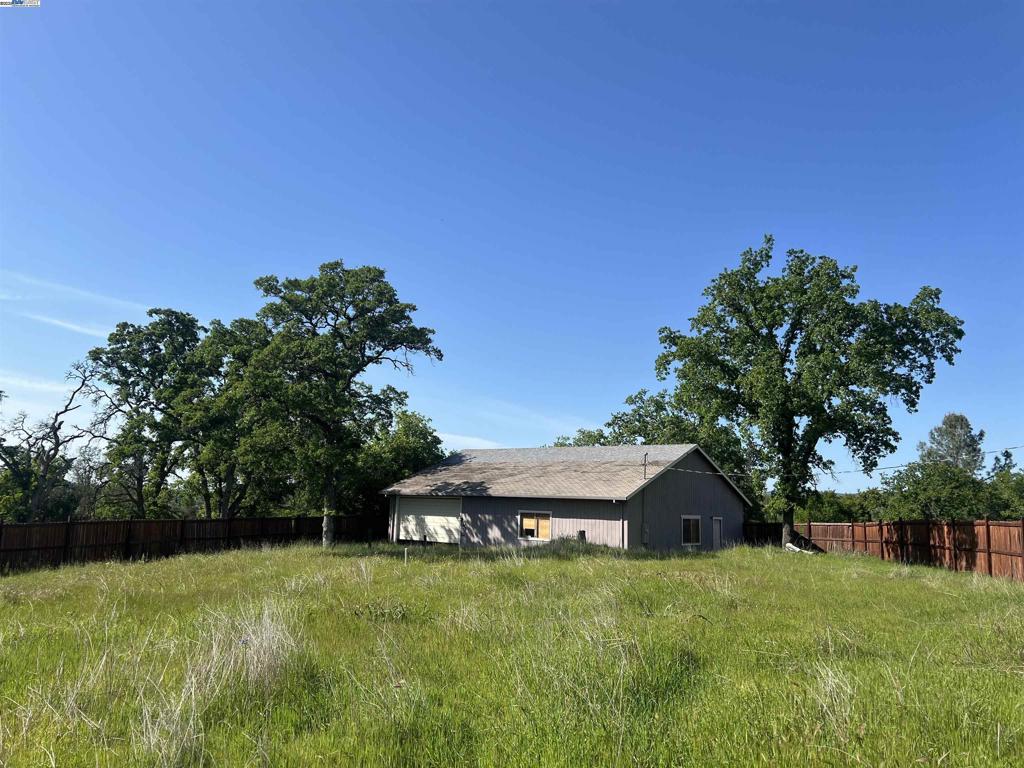 135 Tucker Ave Property Photo 12