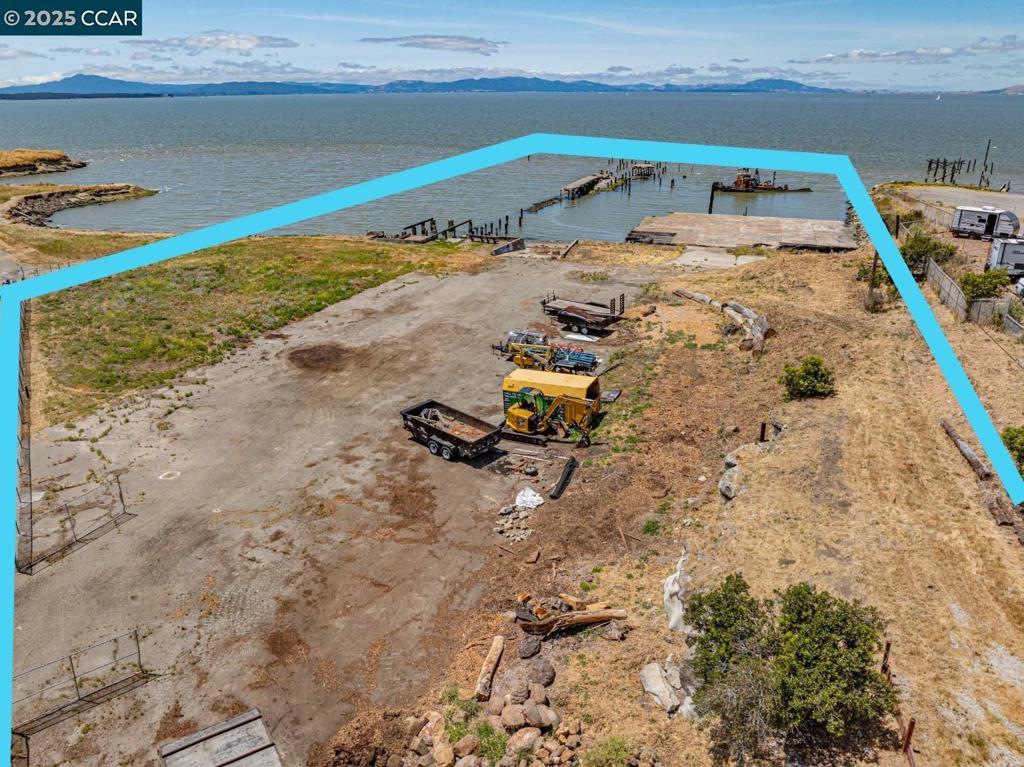 1 Pacific Property Photo 8