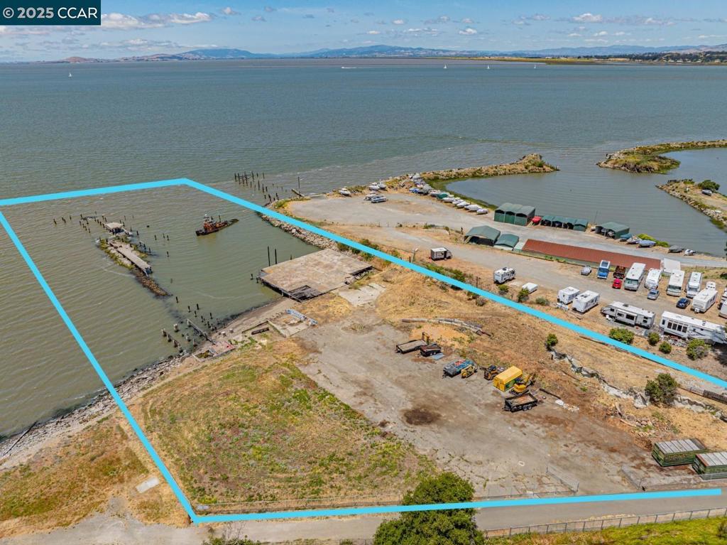 1 Pacific Property Photo 9