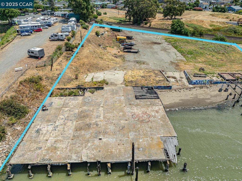 1 Pacific Property Photo 11