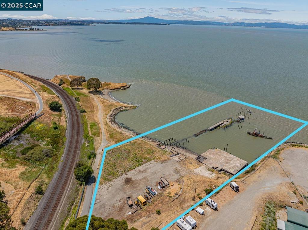 1 Pacific Property Photo 17