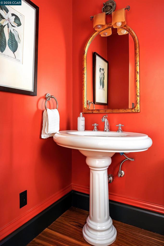 25 Crocker Ave Property Photo 17