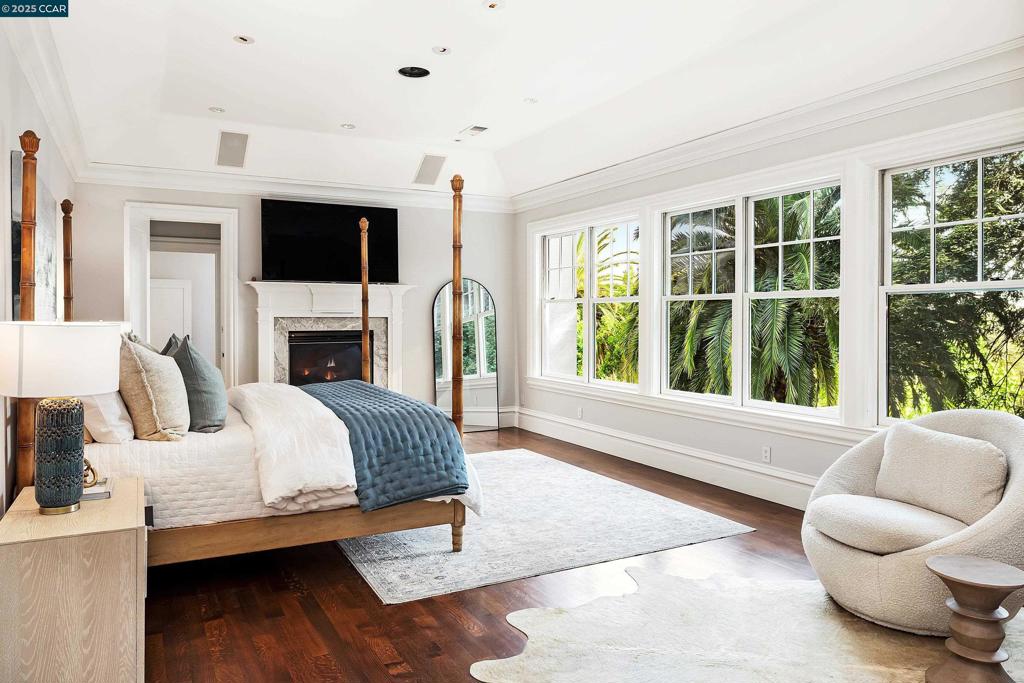 25 Crocker Ave Property Photo 21