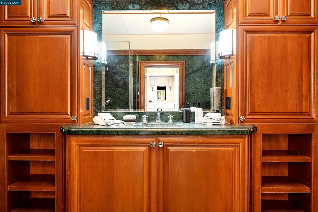 25 Crocker Ave Property Photo 24