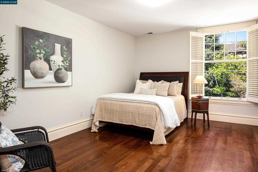 25 Crocker Ave Property Photo 27