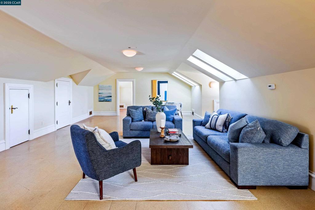 25 Crocker Ave Property Photo 32