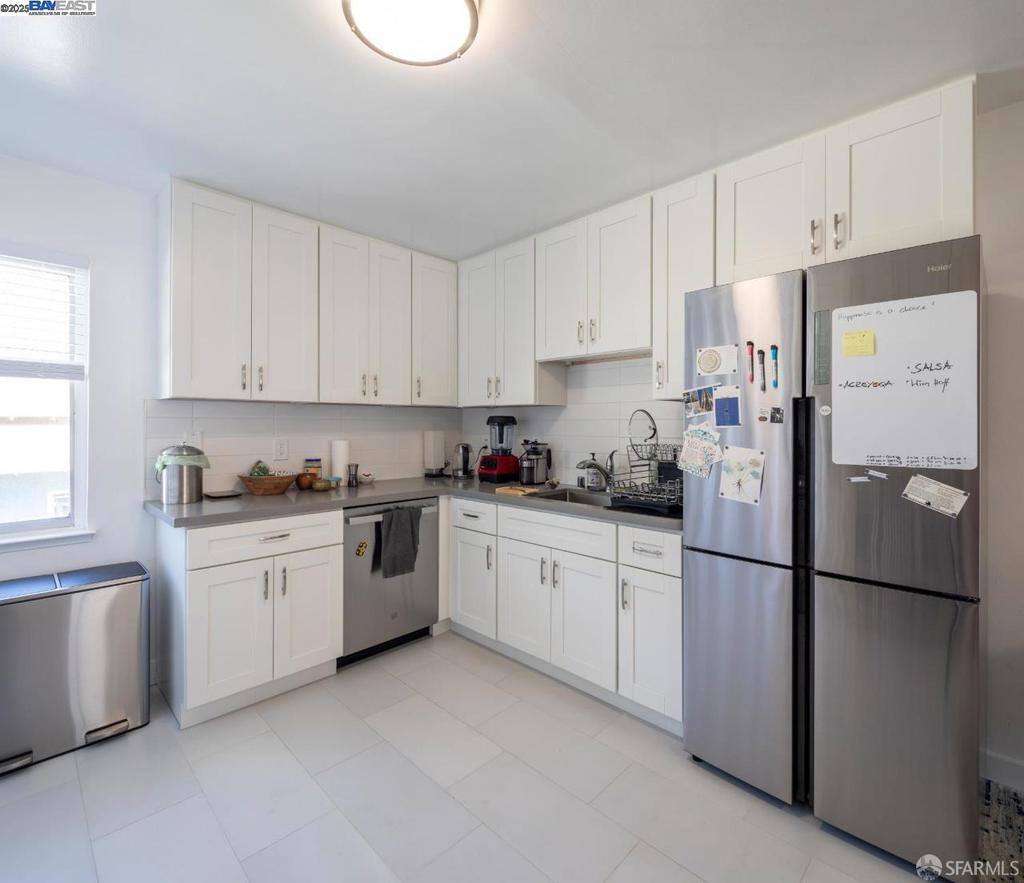 537 Pacific Avenue Property Photo 8