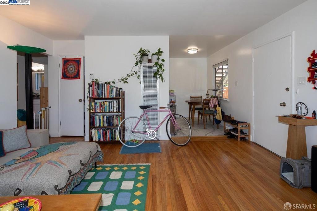 537 Pacific Avenue Property Photo 14