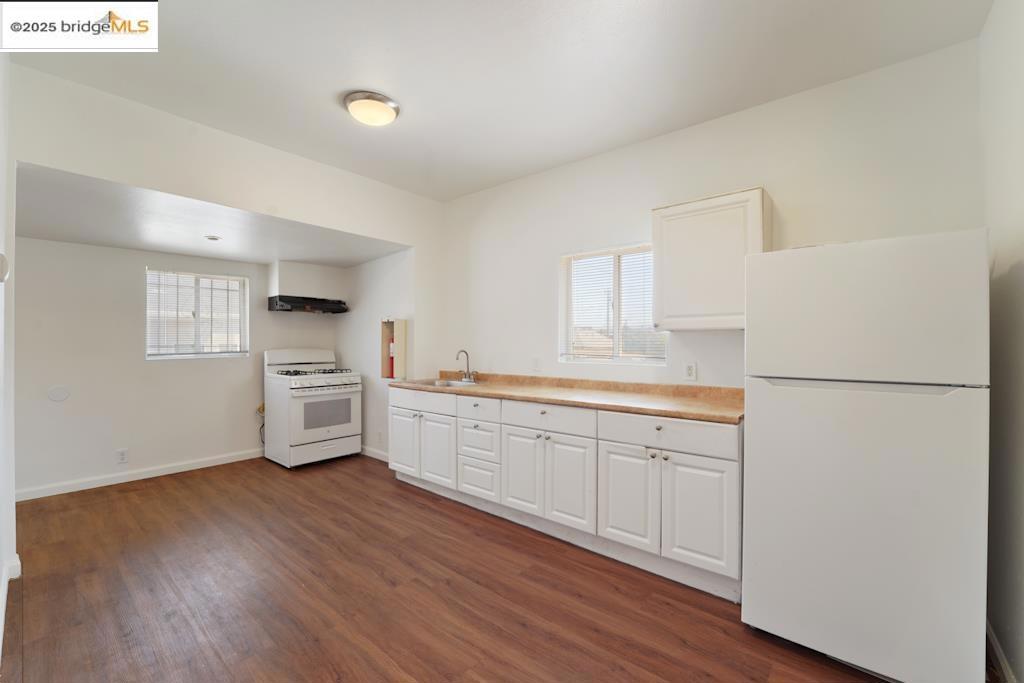 203 Bissell Ave Property Photo 8