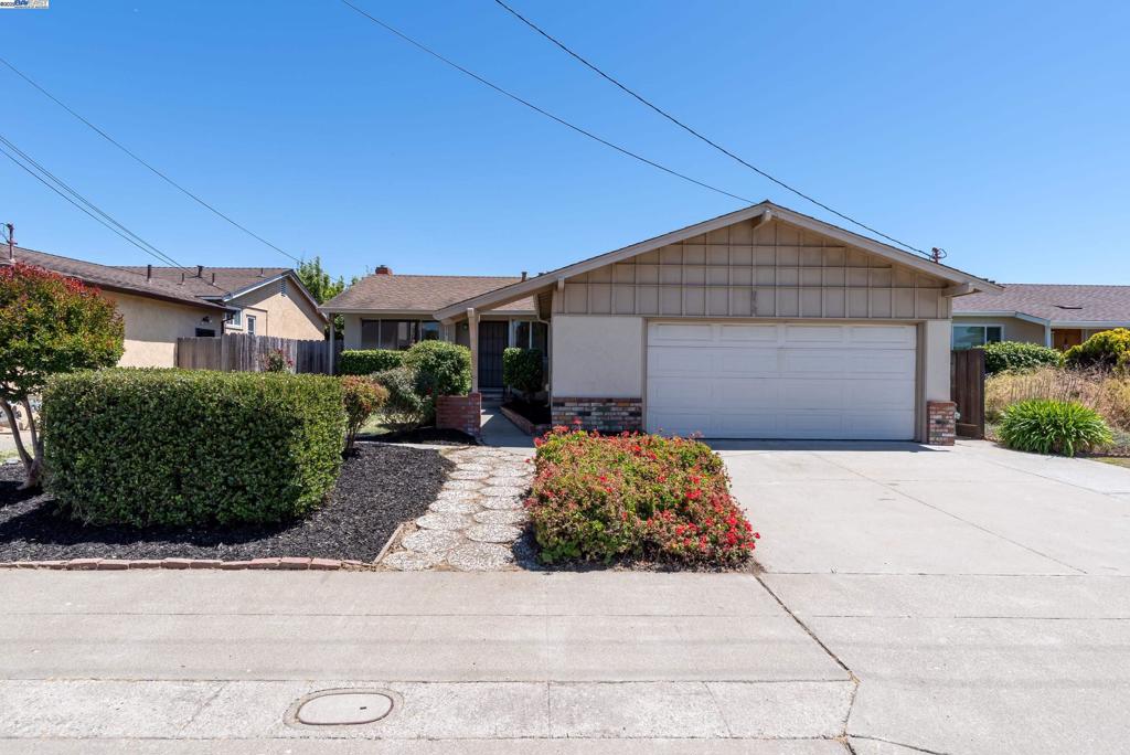 974 Kramer St Property Photo 1