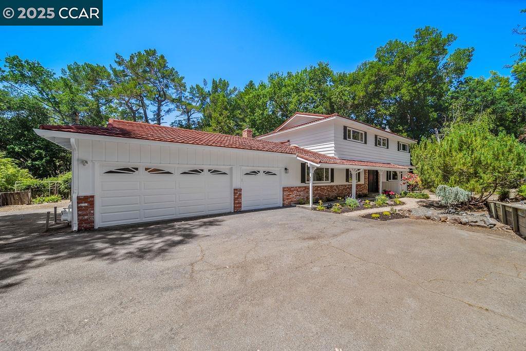 53 Brookside Rd. Property Photo 1