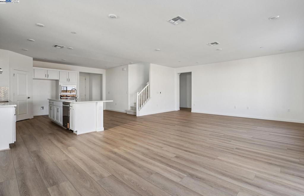 349 E Gobind Blvd Property Photo 13