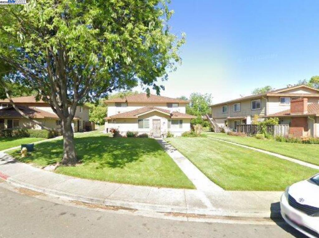 2155 Eric Ct 3
