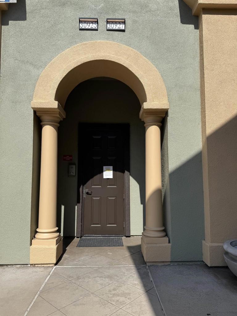 30927 Union City Blvd. Property Photo 1