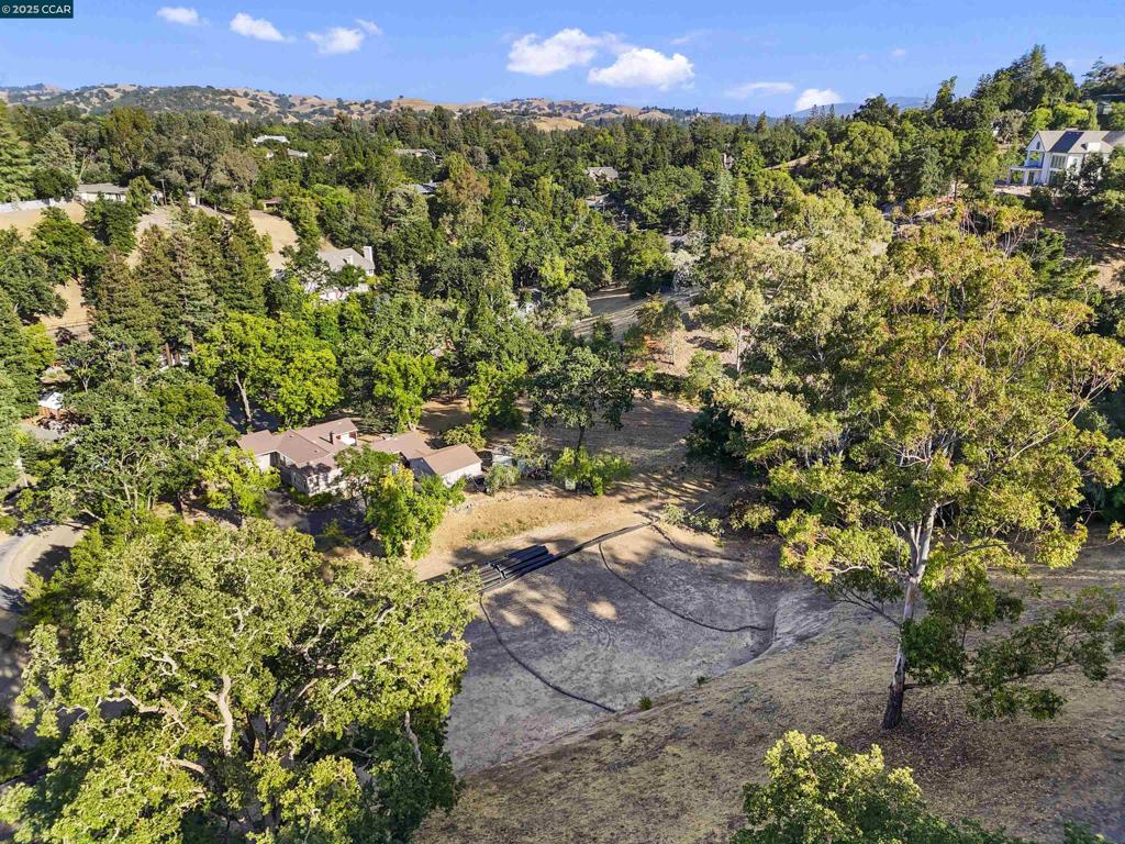 221 Dean Rd Property Photo 13