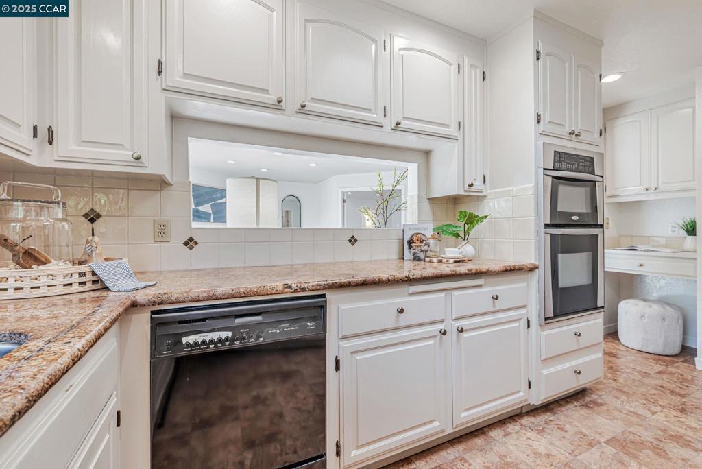 61 Alberta Ter Property Photo 13