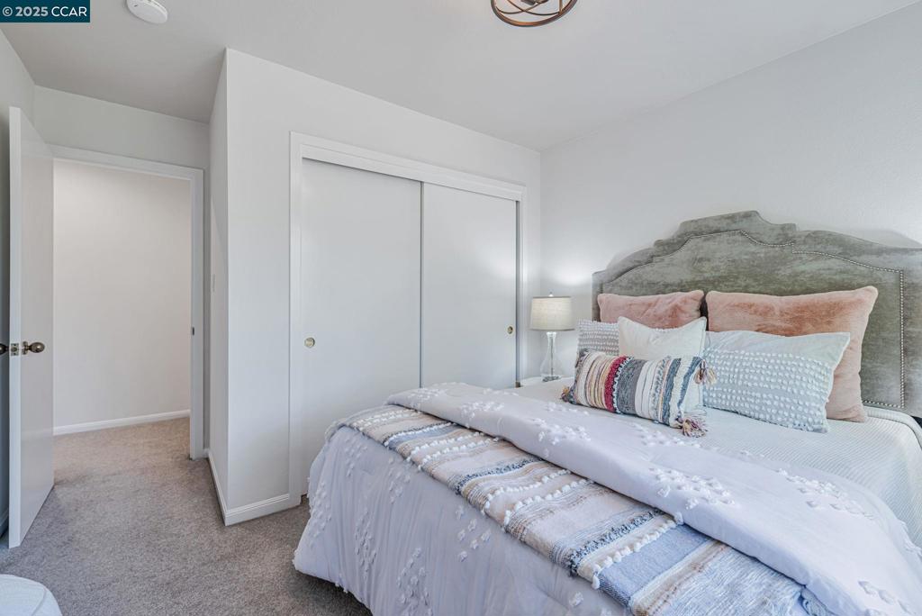 61 Alberta Ter Property Photo 26