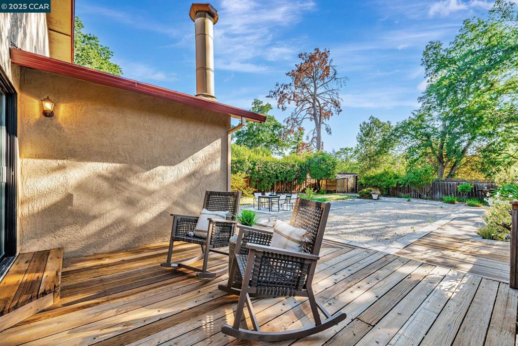 61 Alberta Ter Property Photo 42