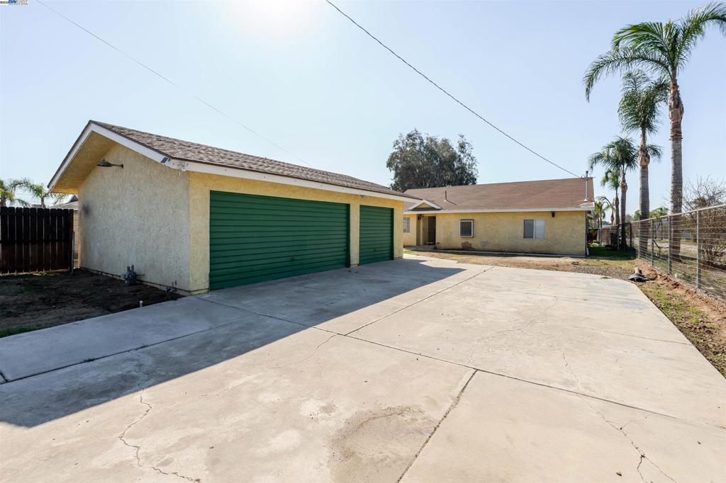 6125 Ridgeview Ave Property Photo 1