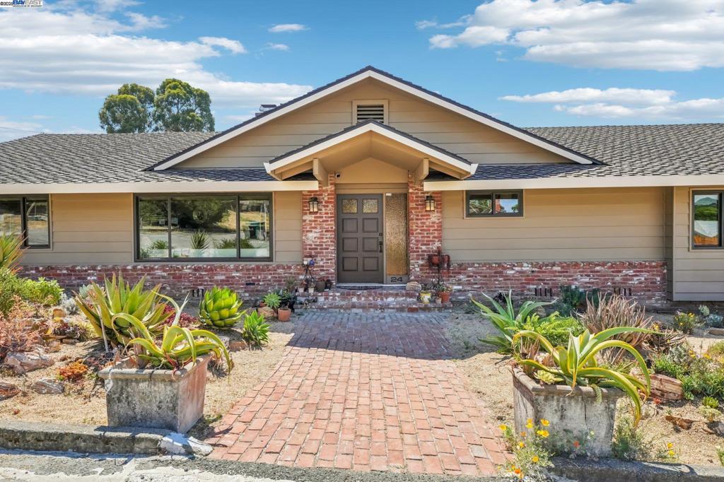 24 Archery Ct Property Photo 1