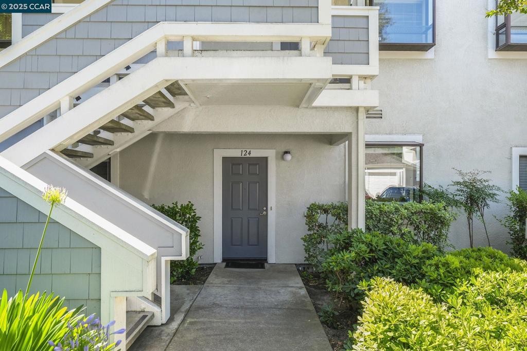 2584 Oak Rd 124