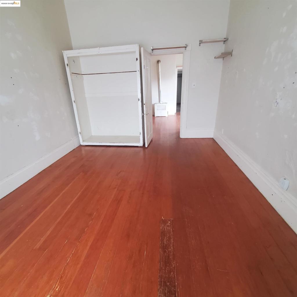 1737 13th Ave Property Photo 5