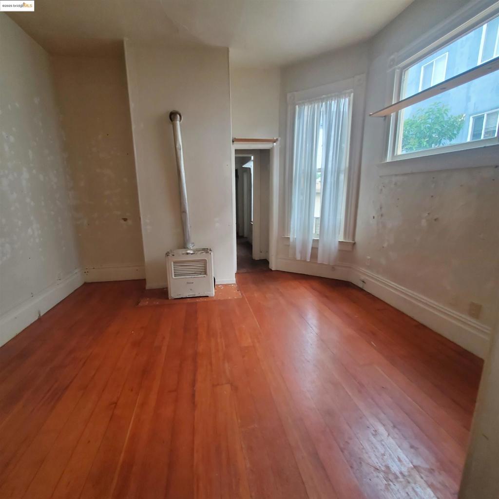 1737 13th Ave Property Photo 6