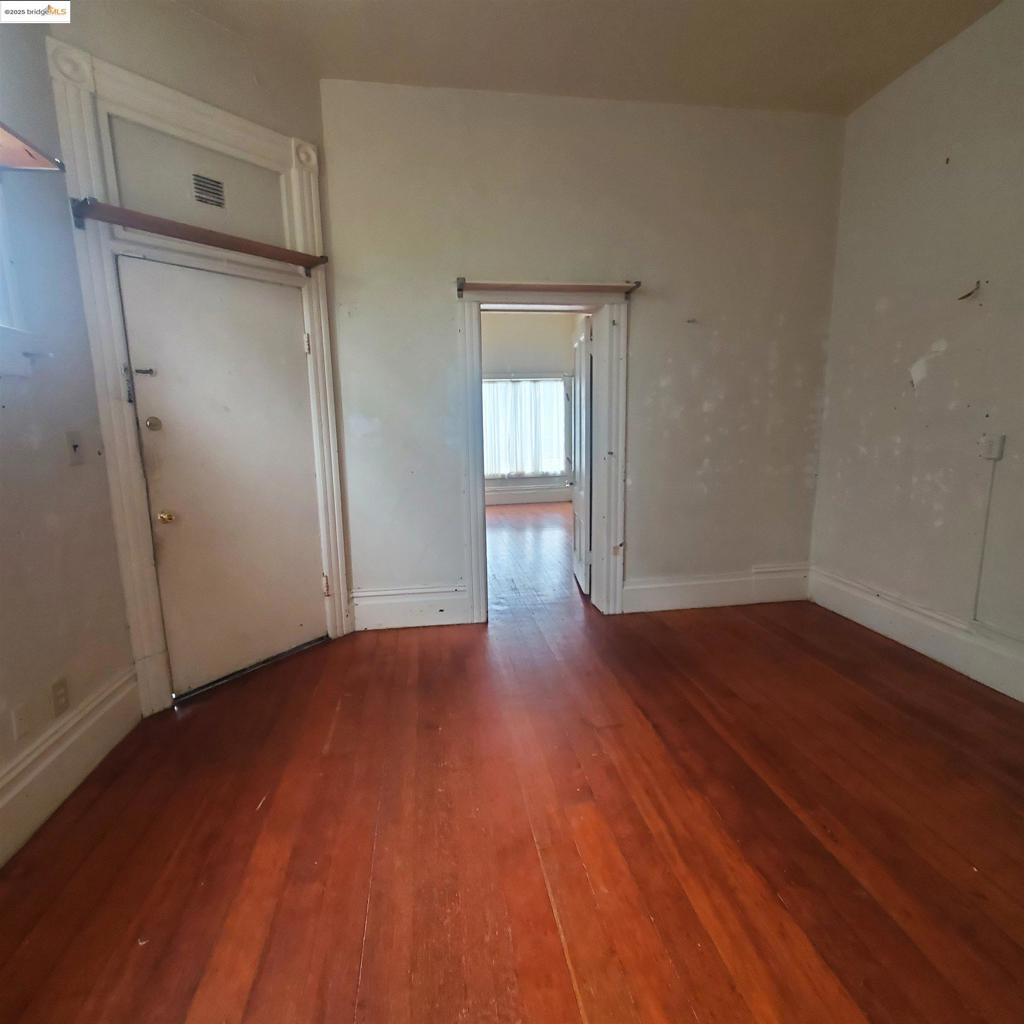 1737 13th Ave Property Photo 11