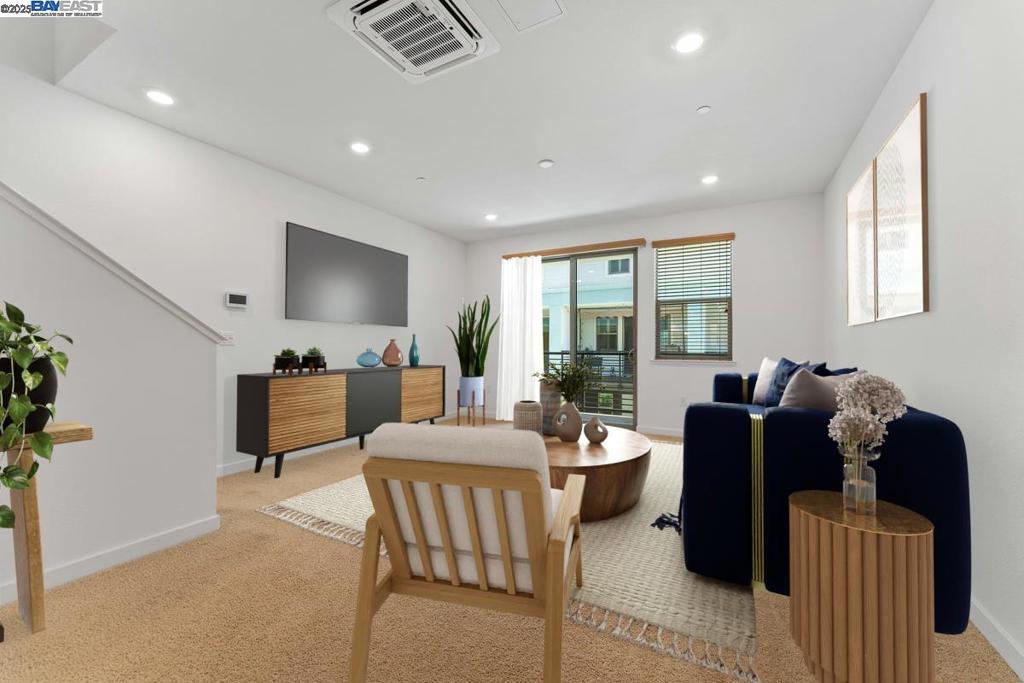 5753 Vibrant Loop Property Photo 1