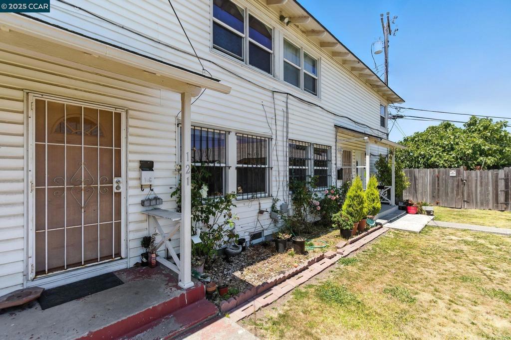 121 Collins Street Property Photo 1