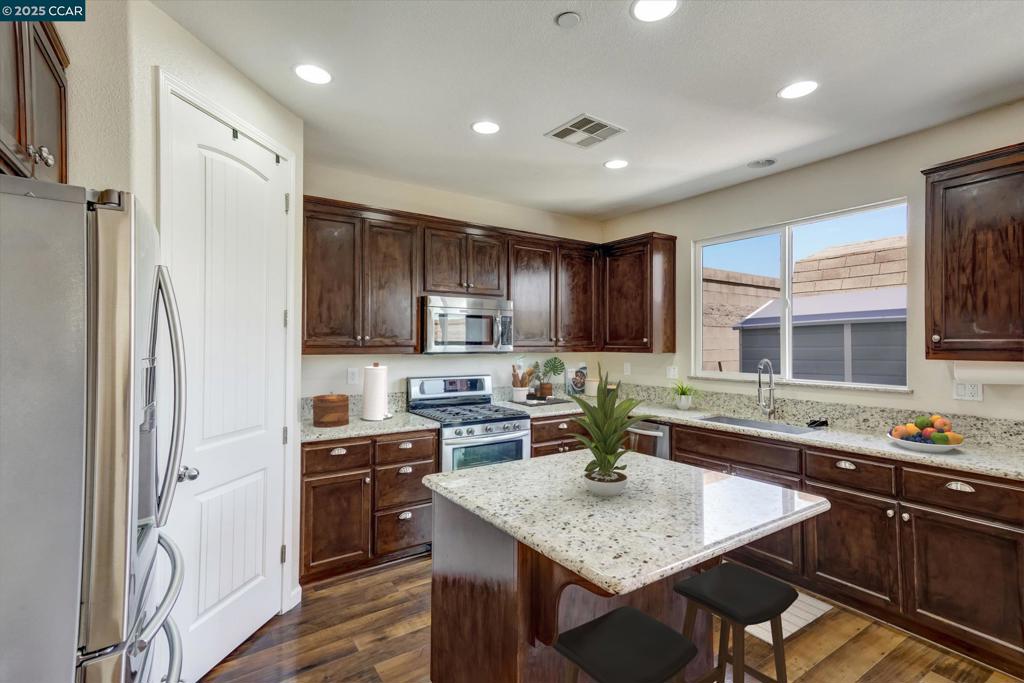 1808 Palacio Dr Property Photo 10