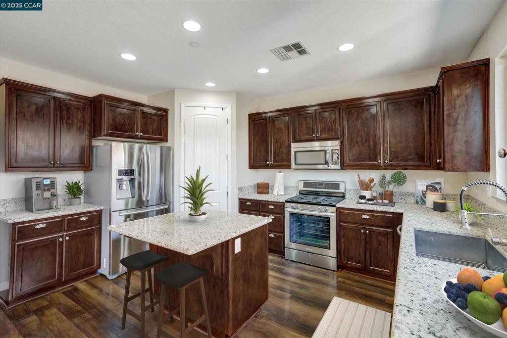 1808 Palacio Dr Property Photo 11
