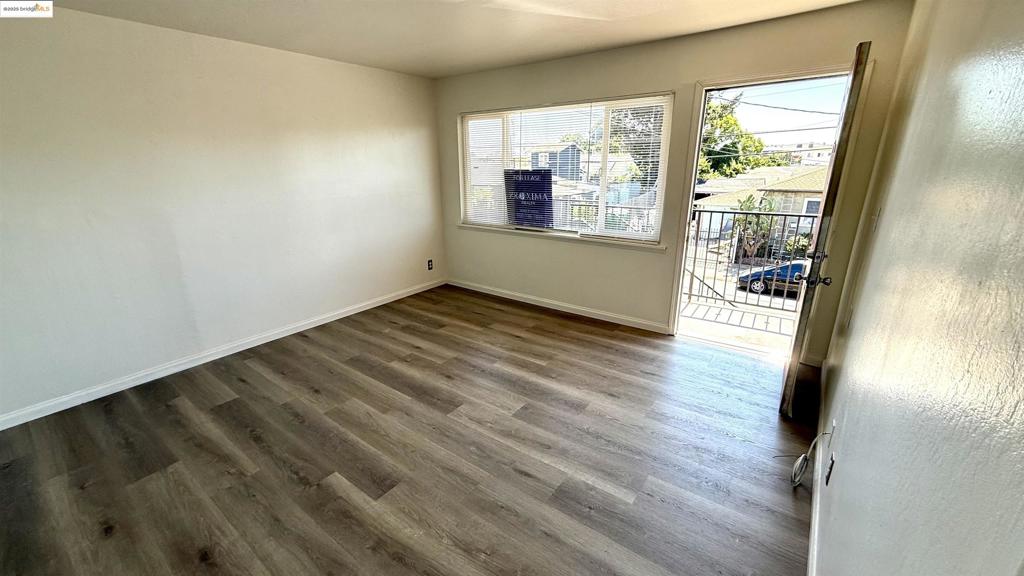 10100 Walnut Property Photo 1