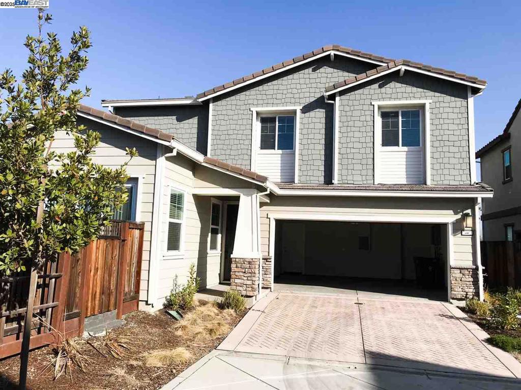 5511 Clove Hitch Loop Property Photo 1