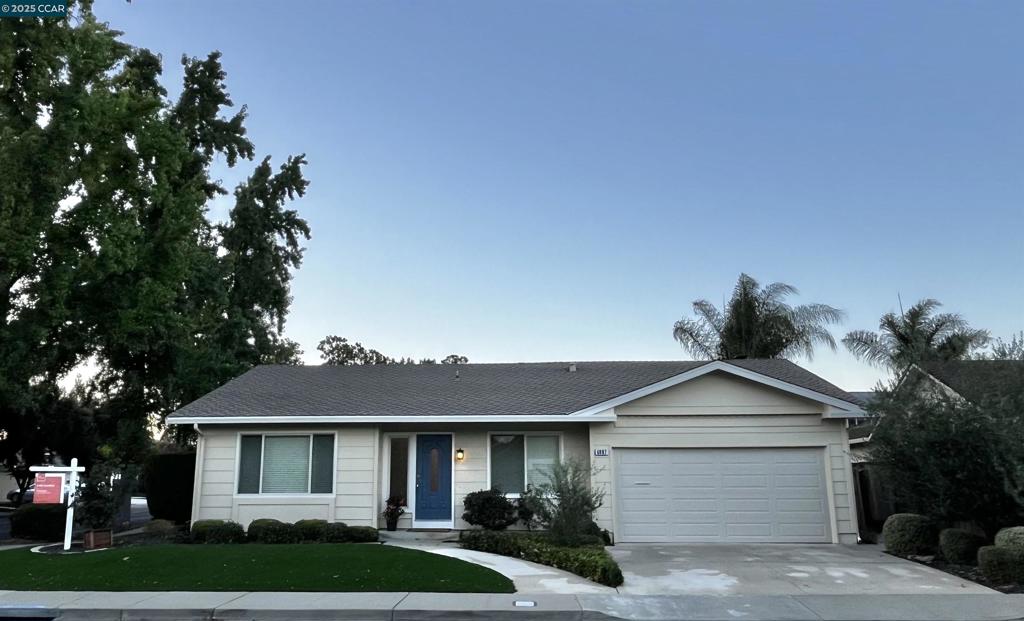 4697 Canary Dr Property Photo 1