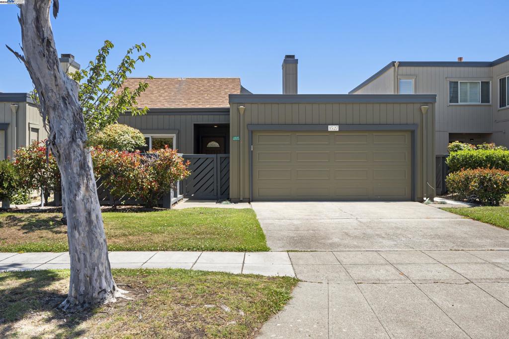 3527 Magnolia Dr
