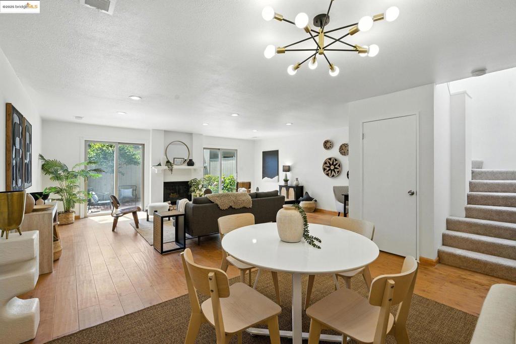 1038 Melrose Ave Property Photo 1
