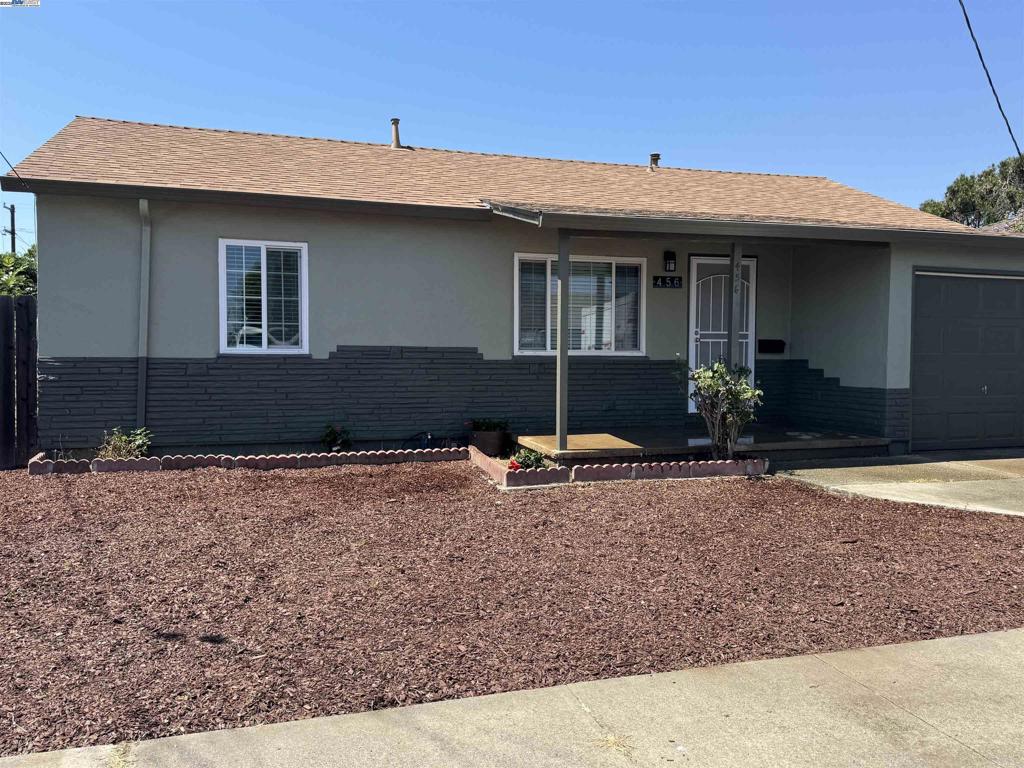 456 Custer Rd Property Photo 1