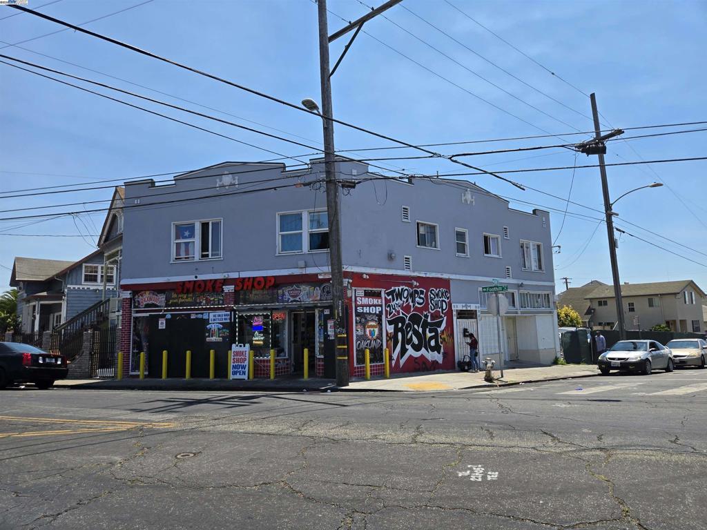 2401 Foothill Blvd Property Photo 1