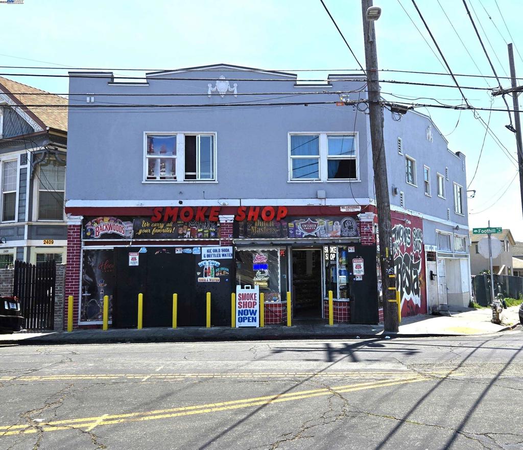 2401 Foothill Blvd Property Photo 2