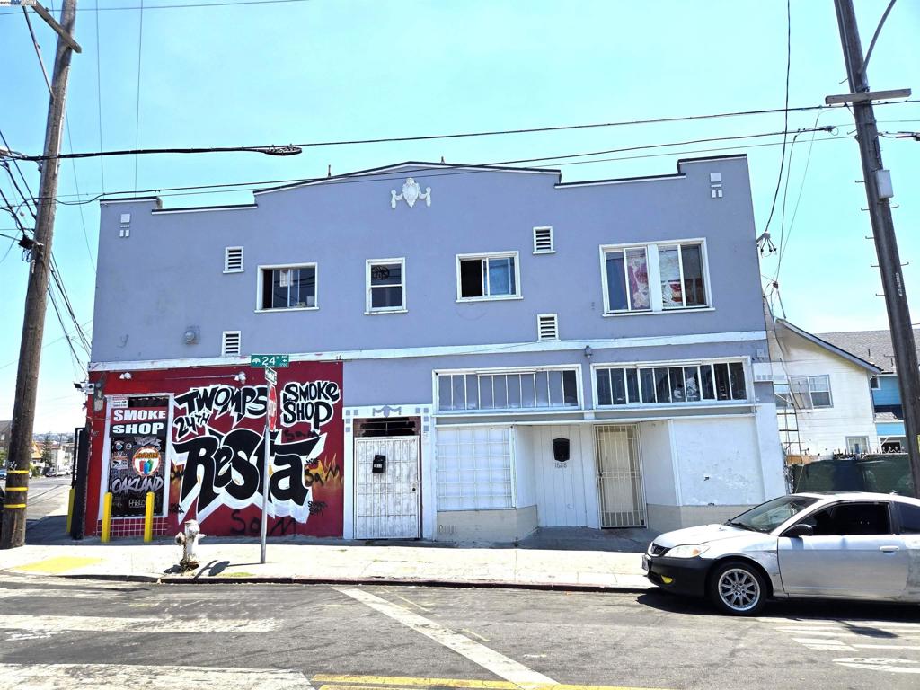 2401 Foothill Blvd Property Photo 3