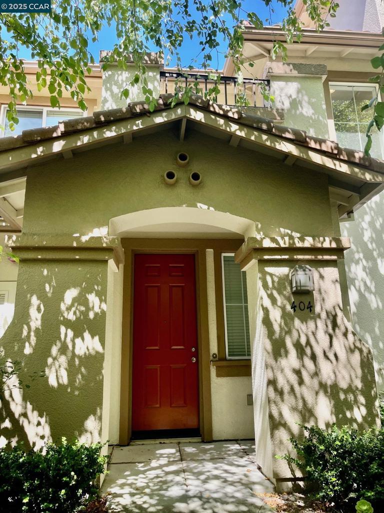404 Presidio St Property Photo 1
