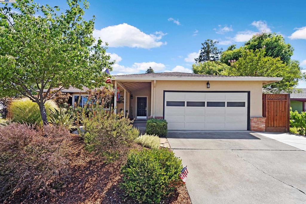 1391 Anza Way Property Photo 1