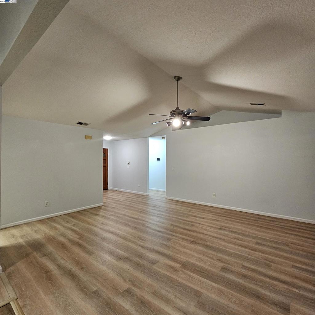 2525 Travao Ln Property Photo 16