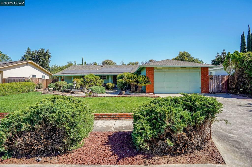 683 Southwood Drive Property Photo 1