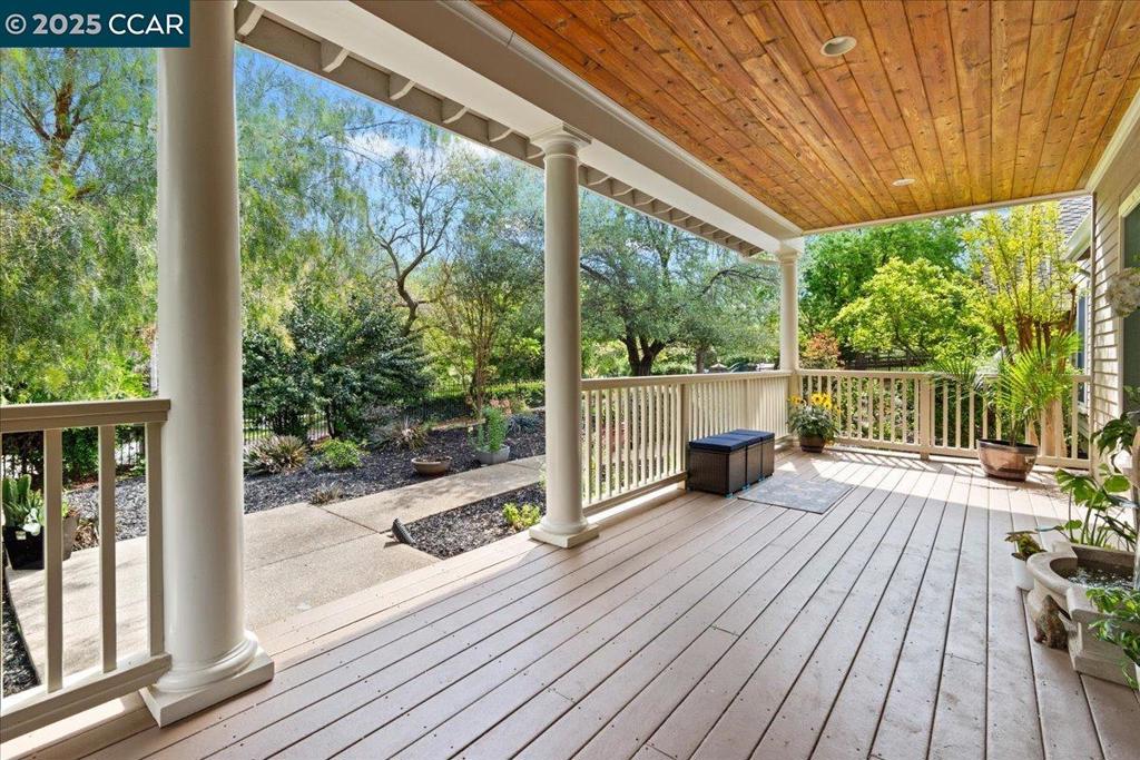 1101 North Gate Road Property Photo 3