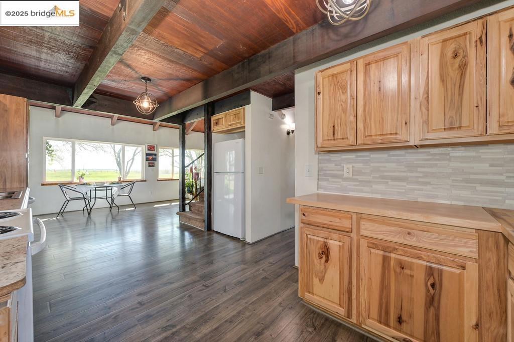 1408 Riosa Rd Property Photo 15